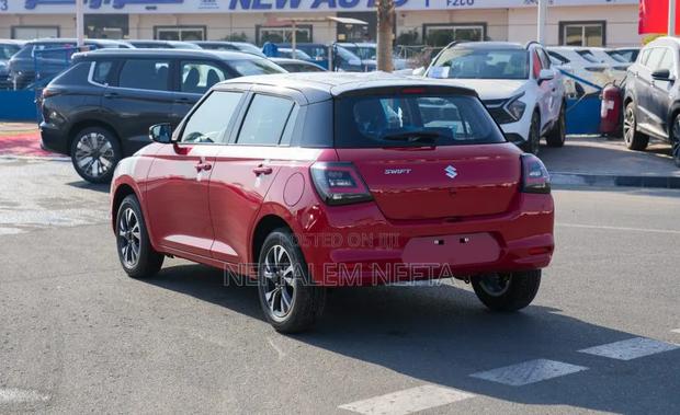 Suzuki Swift 2010 Red