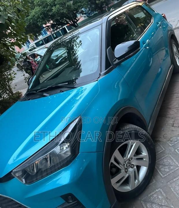 Toyota Raize 2021 Blue