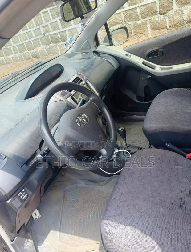 Toyota Yaris 2010 Matt Black