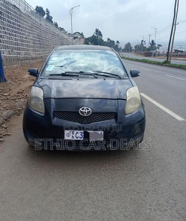 Toyota Yaris 2010 Matt Black