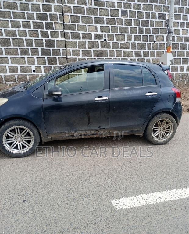 Toyota Yaris 2010 Matt Black