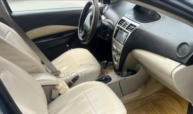 Toyota Yaris 1.3 VVT-i Automatic 2007 Blue