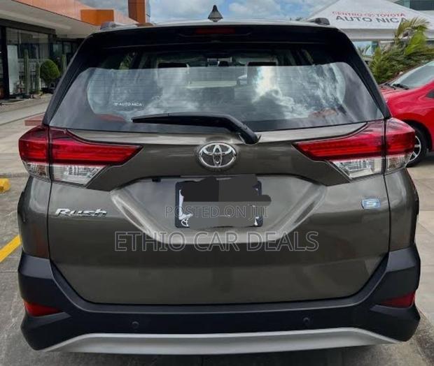 Toyota Rush 2022 Brown