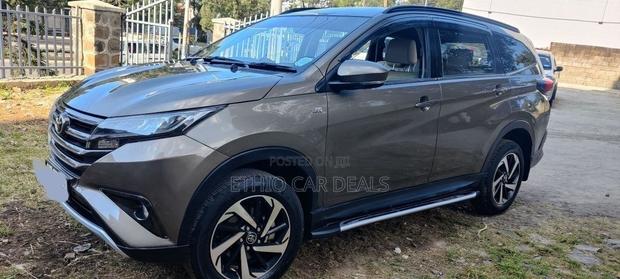 Toyota Rush 2022 Brown
