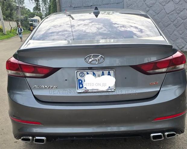 Hyundai Avante 2017 Gray