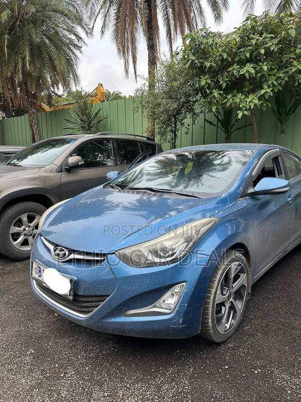 Hyundai Avante 2015 Blue