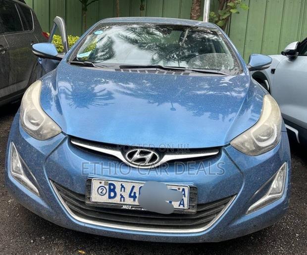 Hyundai Avante 2015 Blue