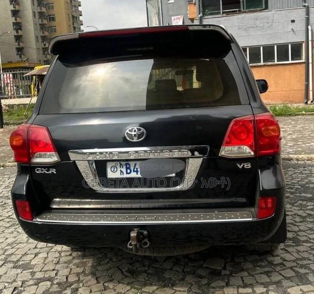 Toyota Land Cruiser 4.5 V8 GX-R 2014