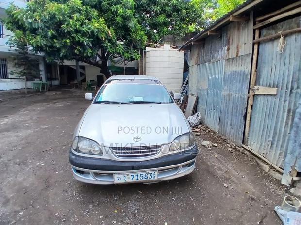 Toyota Carina 1999 Silver