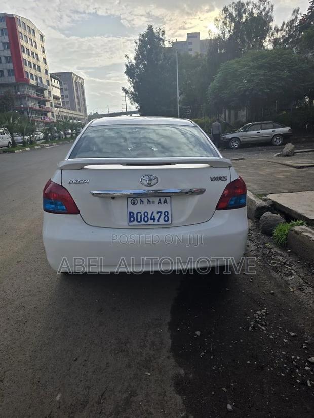 Toyota Yaris 2008 White