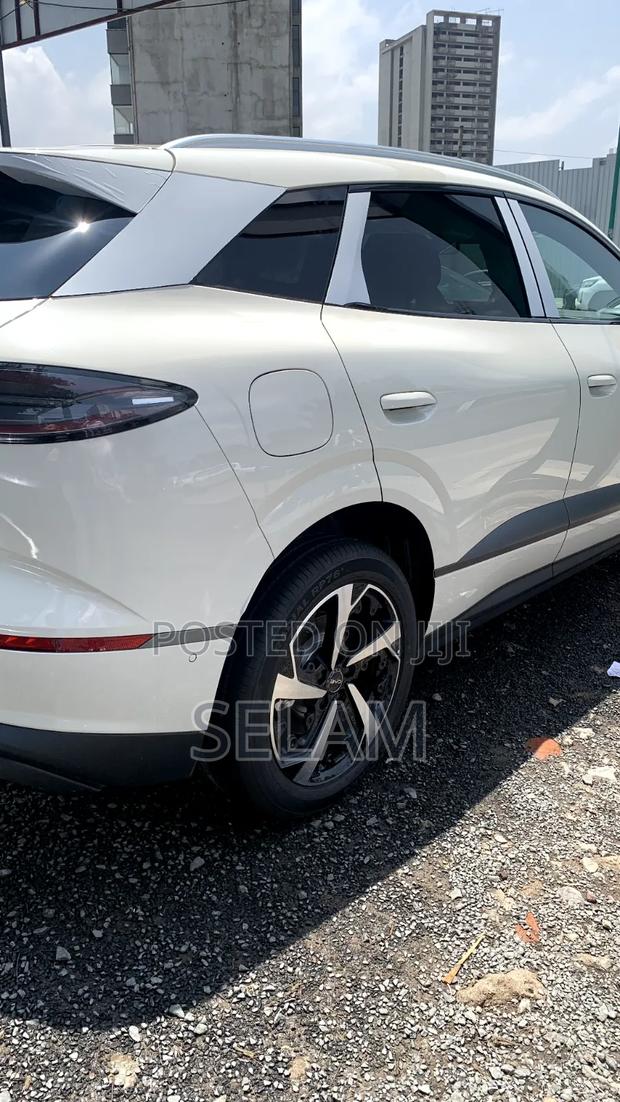 New BYD Sealion 06 EV 2025 Off white