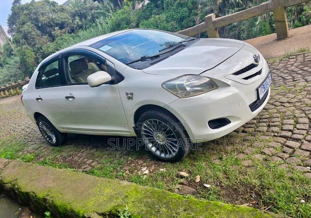Toyota Yaris 2008 White