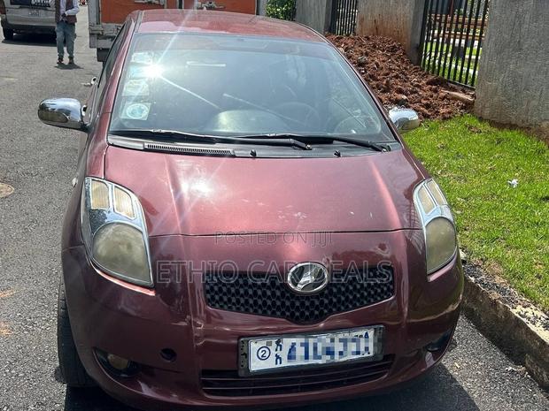 Toyota Yaris 2007 Burgundy