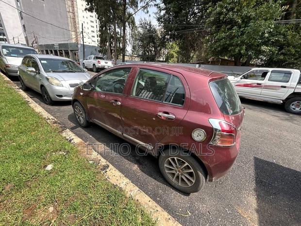 Toyota Yaris 2007 Burgundy