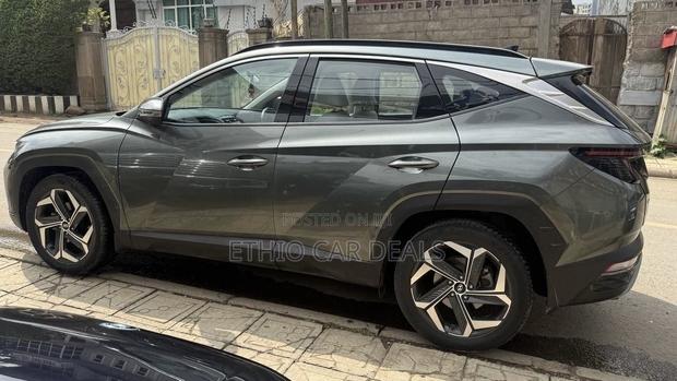 Hyundai Tucson 2022 Gray