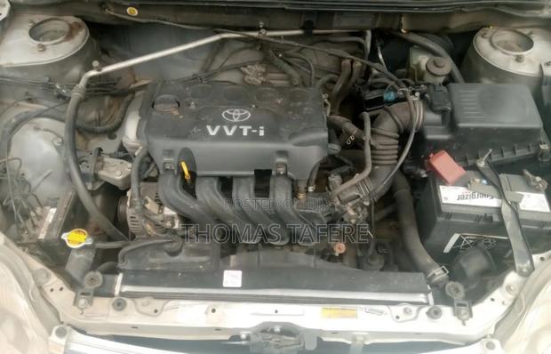 Toyota Corolla 2004