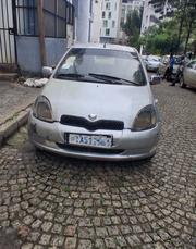 Toyota Vitz 2000 Silver for sale