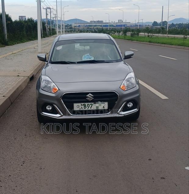 Suzuki Dzire 2022 Silver