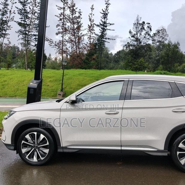 BYD Song Plus 2024 White