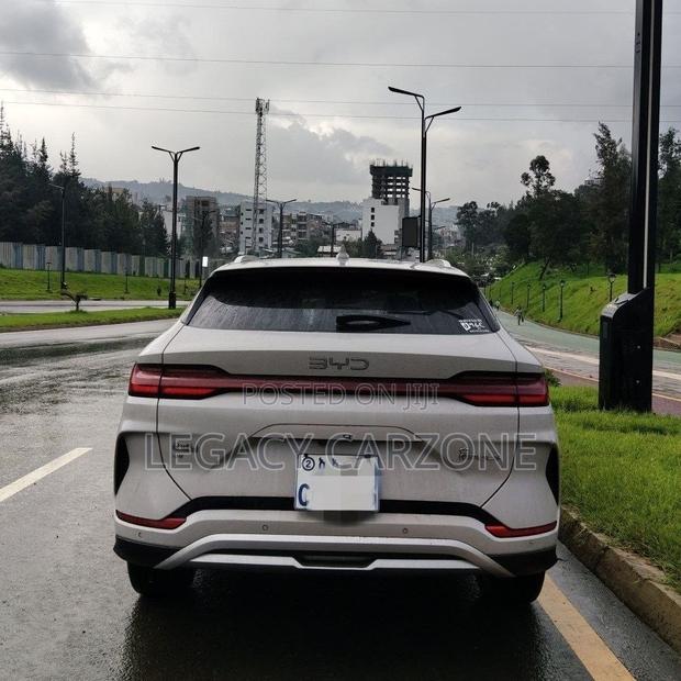 BYD Song Plus 2024 White