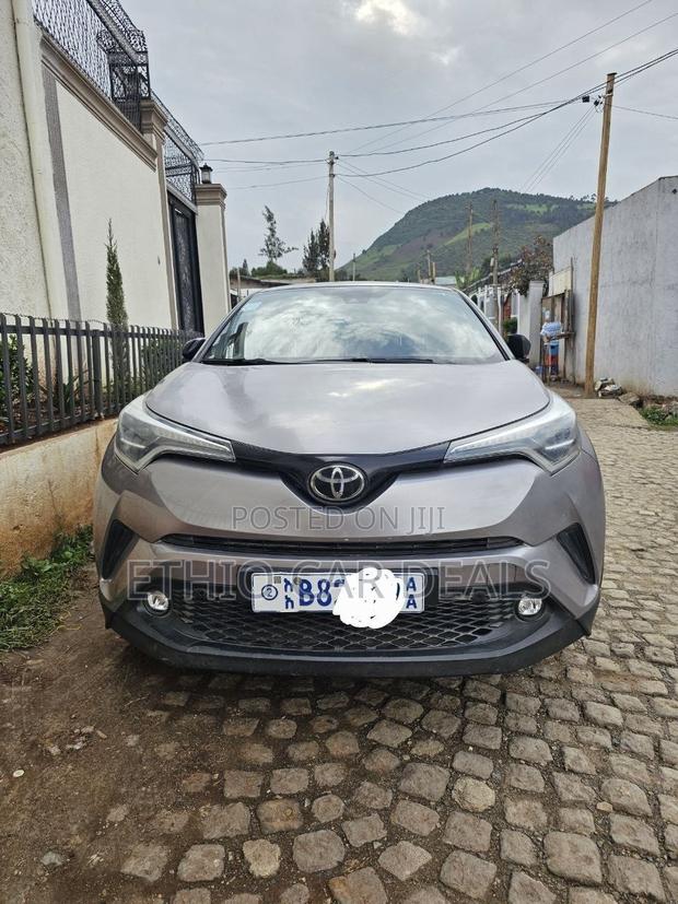 Toyota C-HR 2020 Silver