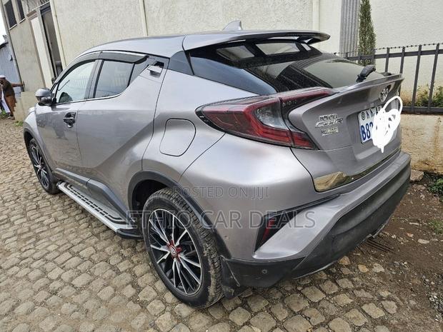 Toyota C-HR 2020 Silver