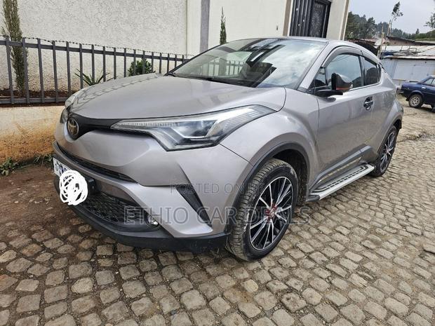 Toyota C-HR 2020 Silver