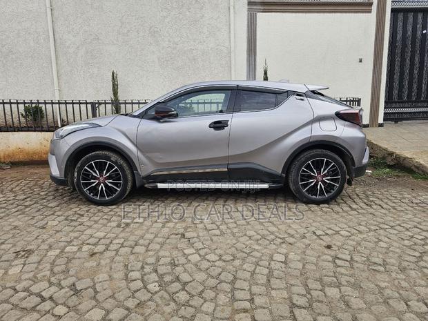 Toyota C-HR 2020 Silver