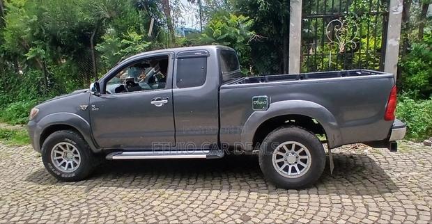 Toyota Hilux 2008 Black