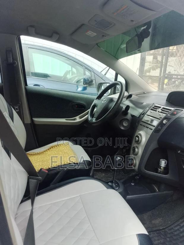Toyota Yaris 2007 Silver