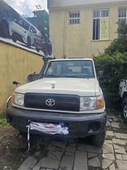 Toyota Land Cruiser 2020 White for sale
