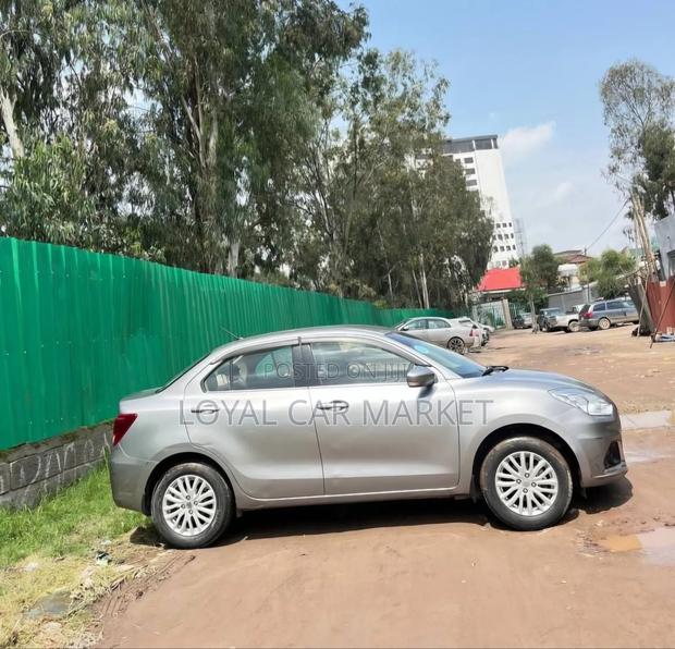 Suzuki Dzire 2022 Gray