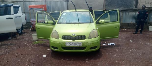 Toyota Vitz 2004 Green