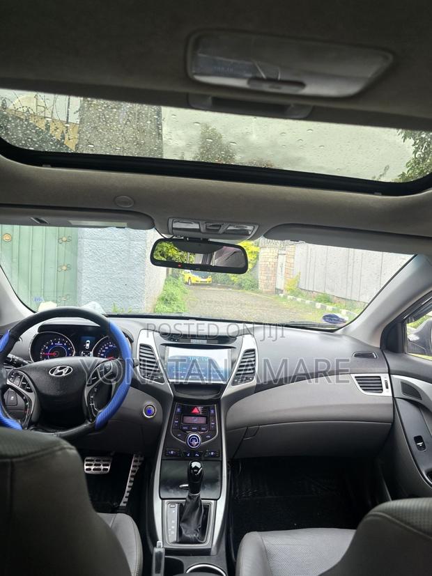 Hyundai Avante 2015 Gray