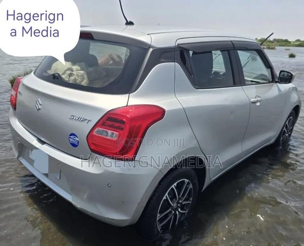 Suzuki Swift 2022 Ivory
