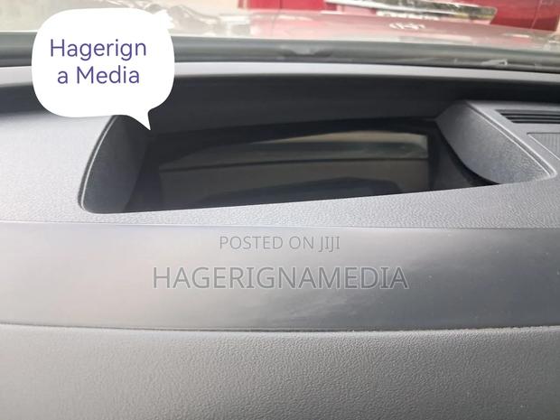 Volkswagen ID.6 2024 Ivory