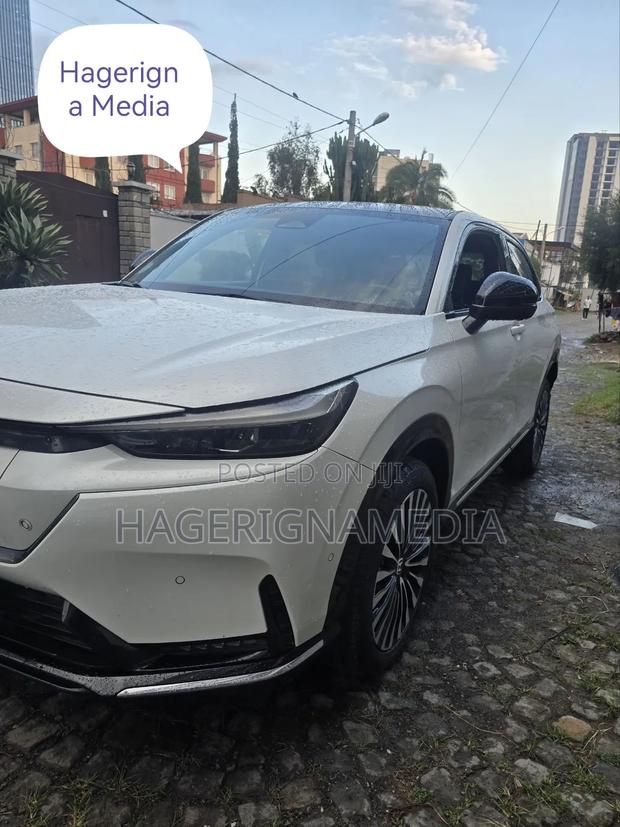 Honda e:NS1 2023 White