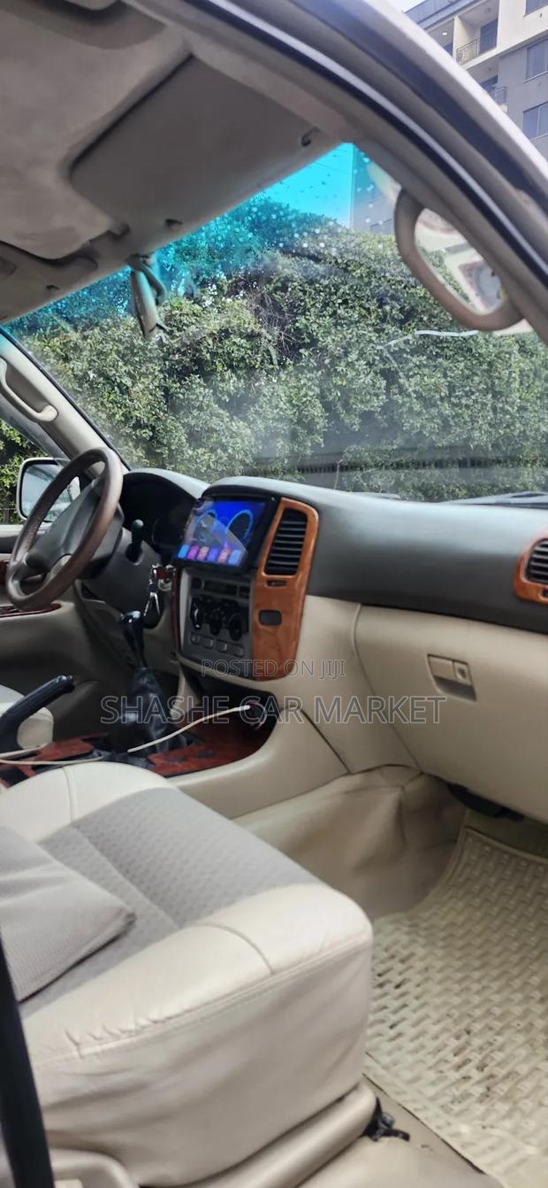 Toyota Land Cruiser 2006