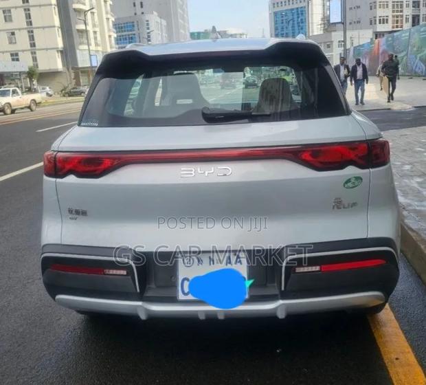 BYD Yuan Up 45 kWh FWD 2024 Ivory
