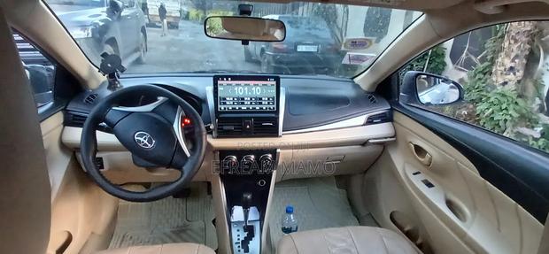 Toyota Yaris 2015 Silver