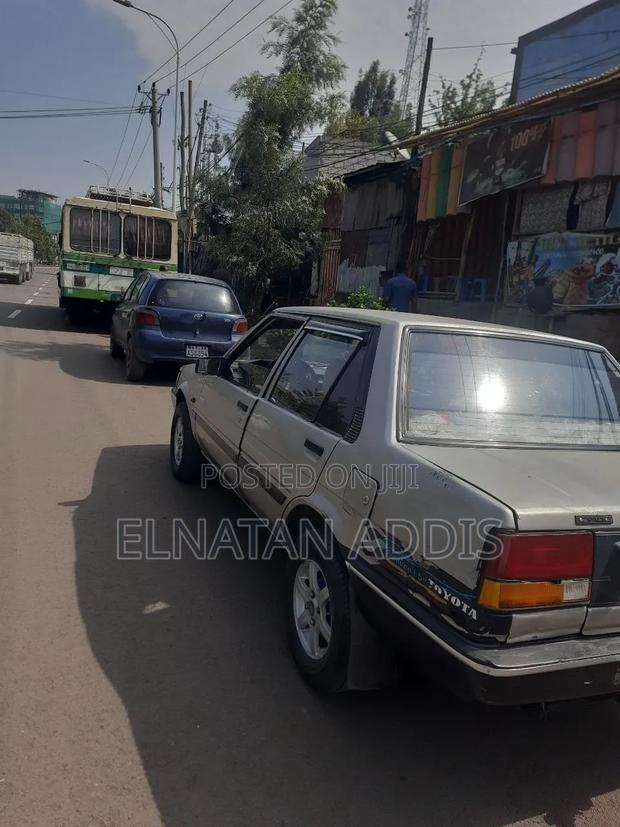 Toyota Corolla II 1986 Gray