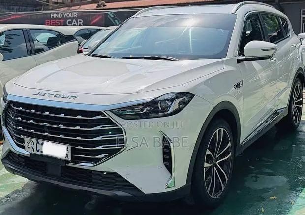 Jetour X70 Plus 2022 White