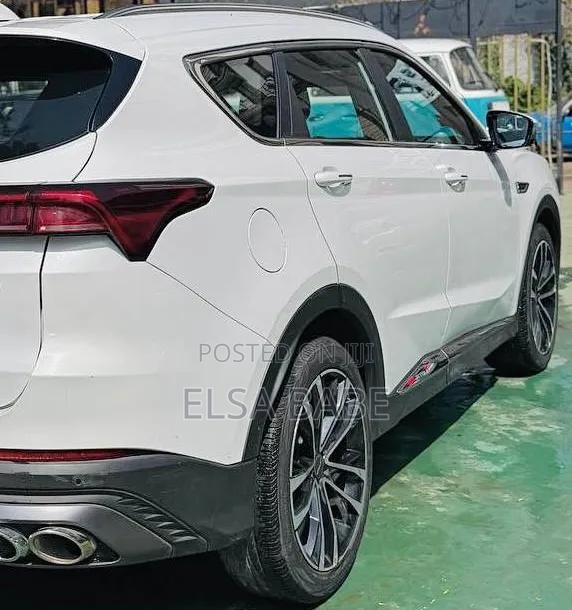 Jetour X70 Plus 2022 White