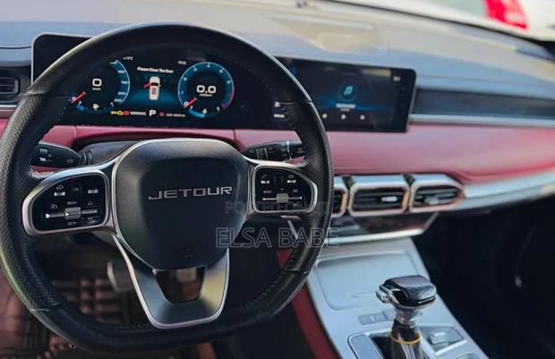 Jetour X70 Plus 2022 White