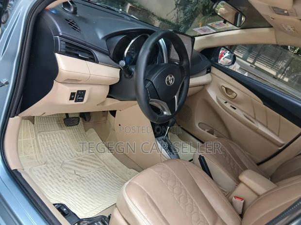 Hyundai Avante 2015 Blue