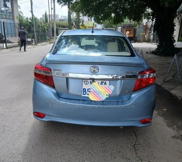 Hyundai Avante 2015 Blue