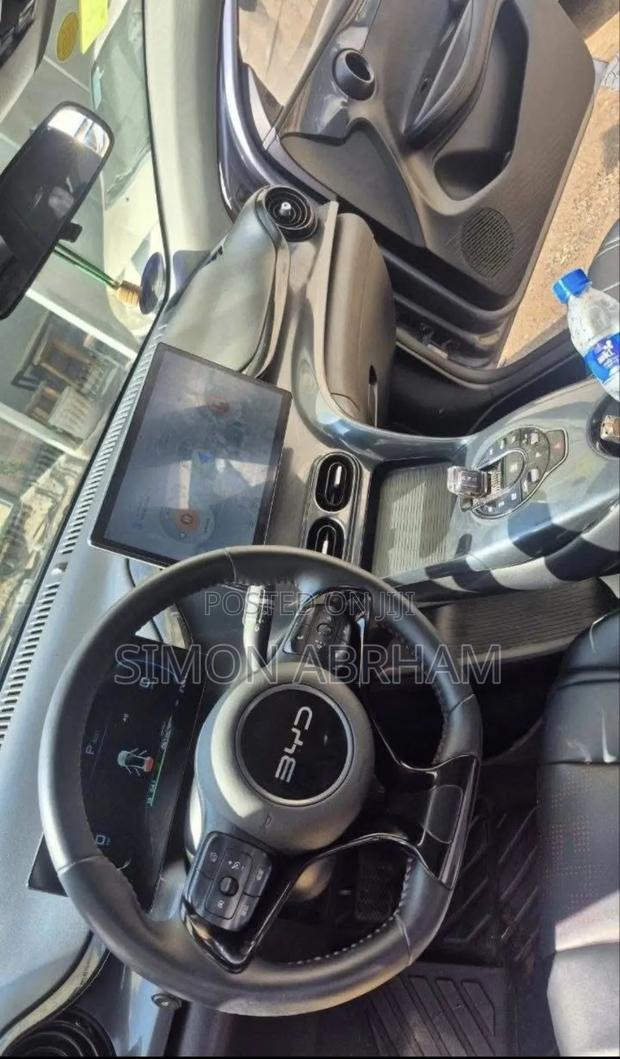 BYD E2 43 kWh 94 hp FWD 2025 Gray