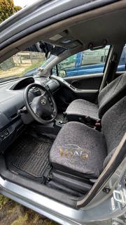 Toyota Yaris 2010 Silver for sale