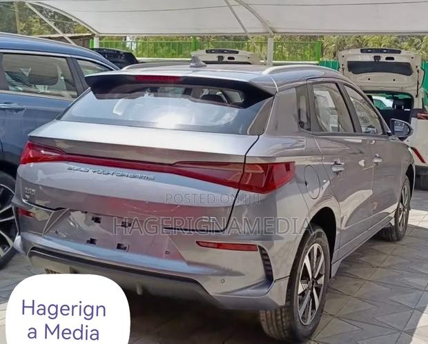 New BYD E2 43 kWh 94 hp FWD 2025 Gray