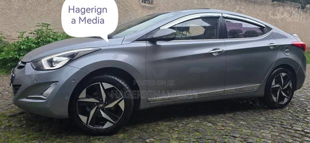 Hyundai Avante 2015 Gray